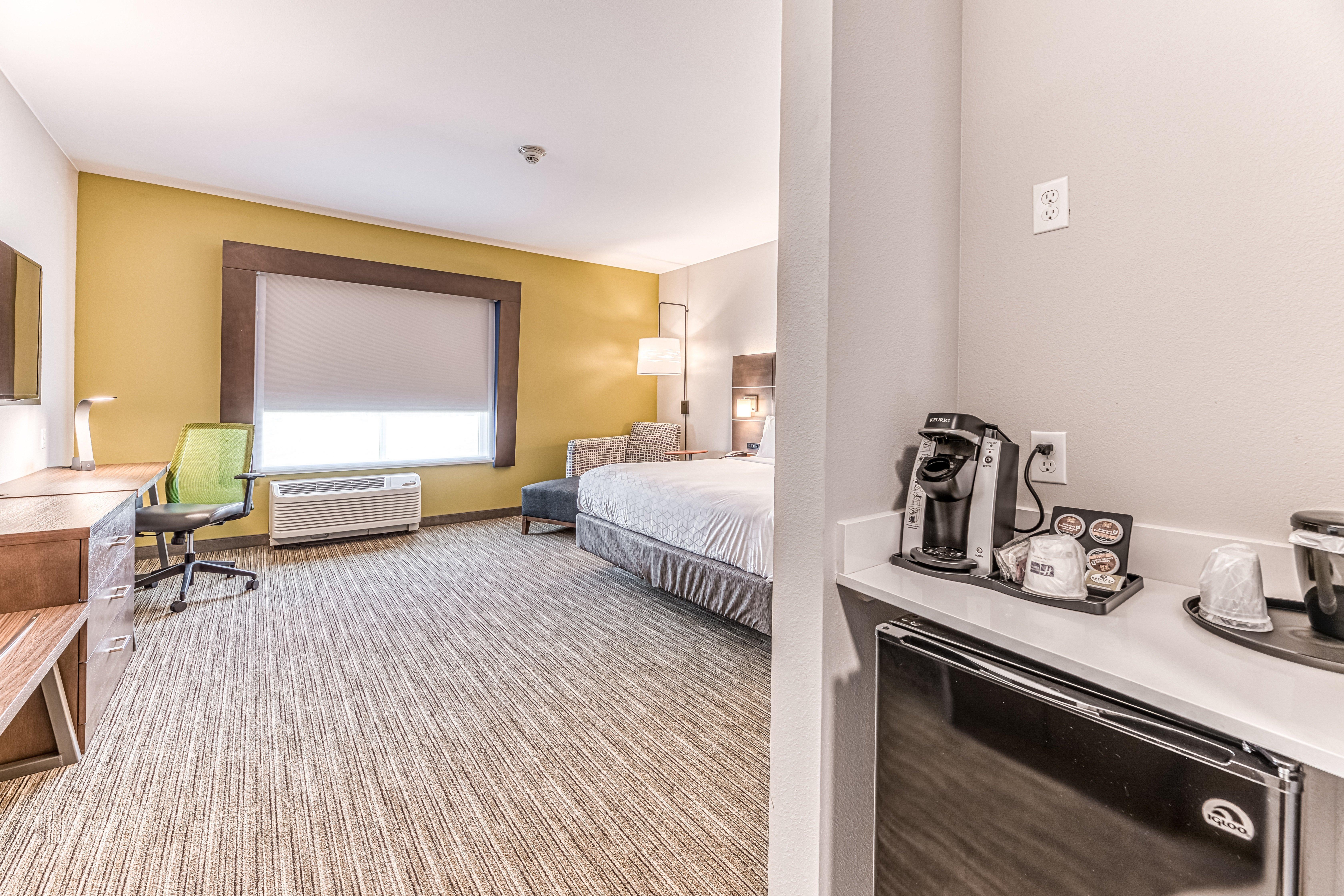 Holiday Inn Express & Suites - Rantoul By Ihg Экстерьер фото